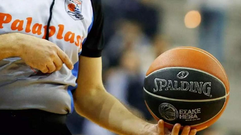 Basket League: Πιτσίλκας, Τσιμπούρης, Μαγκλογιάννης «σφυρίζουν» στο ντέρμπι «αιωνίων»