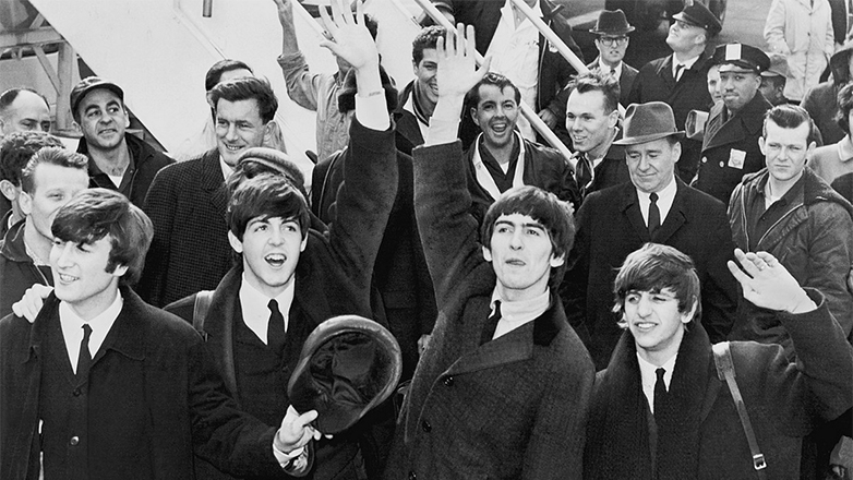 Στις 10 Απριλίου του 1970 ο Πολ Μακάρτνεϊ ανακοινώνει τη διάλυση των Beatles