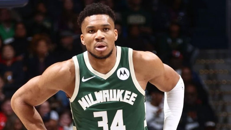 Ο Αντετοκούνμπο απέφυγε τη ζημιά στον αριστερό Αχίλλειο τένοντα