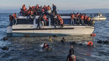 Φόβοι ότι πενήντα μετανάστες πνίγηκαν στα παράλια της Ισπανίας