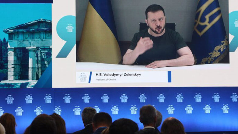 Ζελένσκι στο Οικονομικό Φόρουμ των Δελφών: Πρέπει να απομονώσουμε πλήρως τη Ρωσία