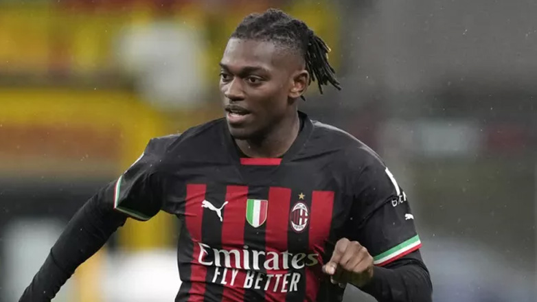 Μάντσεστερ Γιουνάιτεντ: Ο Ράτκλιφ θέλει να πυροδοτήσει τη «βόμβα» με τον Λεάο!