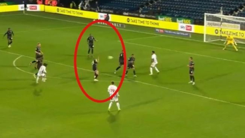 Αδιανόητο πέναλτι καταλογίστηκε στην αγγλική Championship!