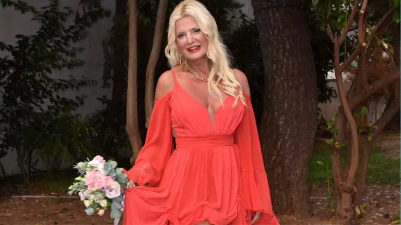 Μαρίνα Πατούλη: Φωτογραφήθηκε ως μελαχρινή και οι διαδικτυακοί της φίλοι την αποθέωσαν