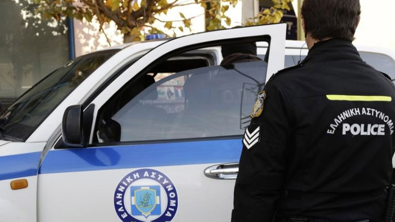 Συνελήφθησαν δύο ανήλικοι, μέλη συμμορίας που διέπραττε ληστείες στην περιοχή των Αχαρνών