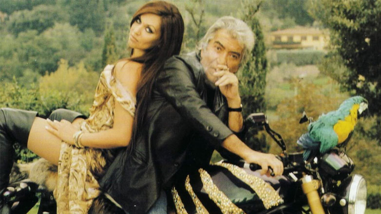 Καίτη Γαρμπή για Roberto Cavalli: «Ήμασταν στον αέρα με το ελικόπτερό του και με φλέρταρε»