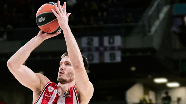 Χωρίς Πετρούσεφ ο Ολυμπιακός στο ντέρμπι με τον Παναθηναϊκό