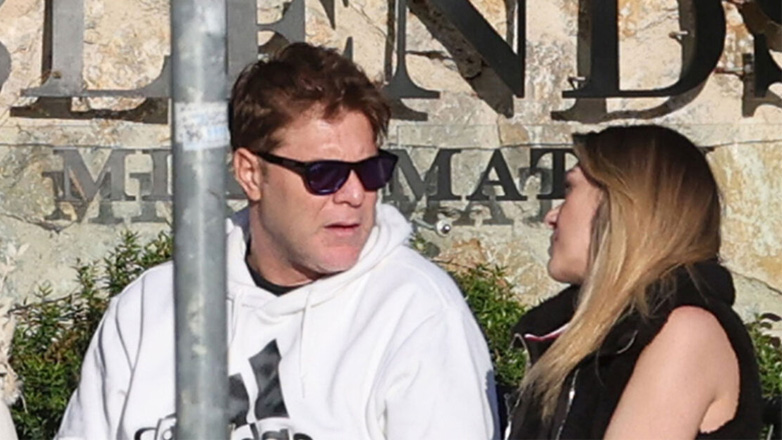 Χρήστος Χολίδης: Σπάνια εμφάνιση με τη σύντροφό του – Πού τους πέτυχε ο φωτογραφικός φακός;