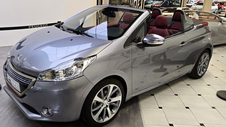 Γιατί το Peugeot 208 Cabriolet δεν μπήκε ποτέ στη γραμμή παραγωγής;