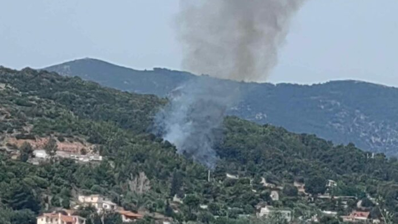 Υπό έλεγχο η φωτιά στα Σπάτα