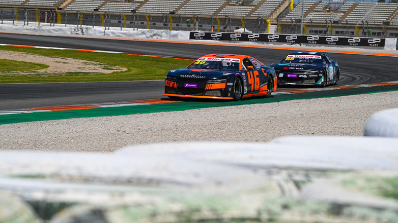 EuroNASCAR: Δύο φορές στο βάθρο ο Θωμάς Κρασώνης στη Βαλένθια