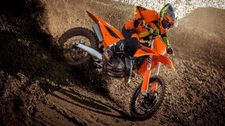 Η KTM κυκλοφορεί νέα μοντέλα Motocross για το 2025