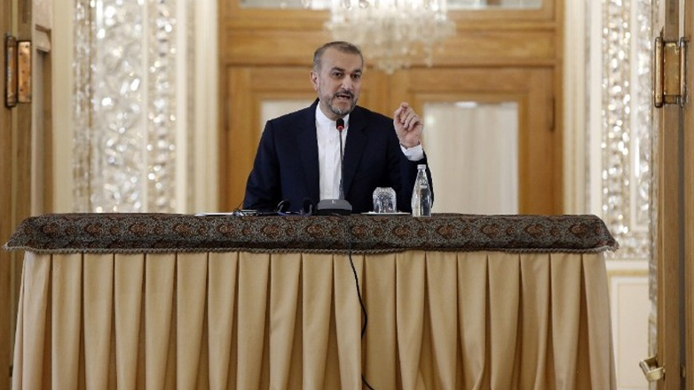 Το Ιράν διαμηνύει πως θα κάνει το Ισραήλ «να μετανιώσει» οποιαδήποτε αντεπίθεση Το Ιράν διαμηνύει πως θα κάνει το Ισραήλ «να μετανιώσει» οποιαδήποτε αντεπίθεση