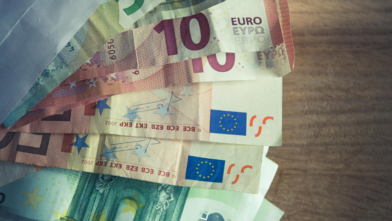 Reuters: Η ελληνική οικονομία εκτινάσσεται μετά από μία επώδυνη δεκαετία