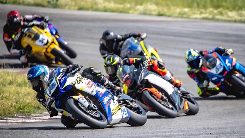 Στο ψηλότερο σκαλί του βάθρου ο Αλέξης Παπαγεωργίου στο Βαλκανικό