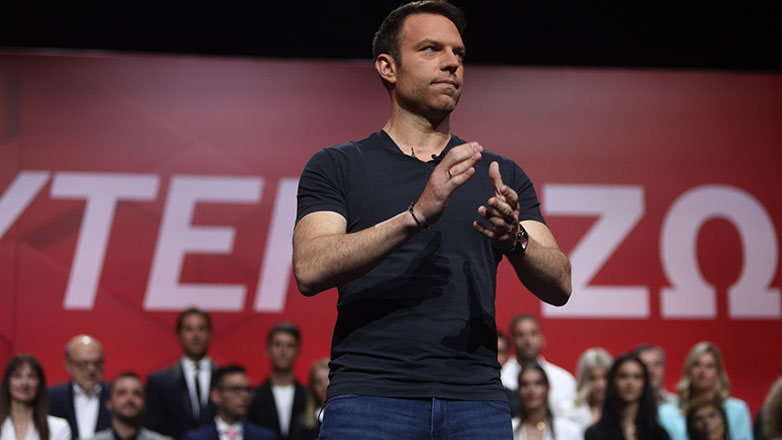 Κασσελάκης: «Διαστρεβλώστε, βαρέστε, χτυπήστε. Δεν θα καταφέρετε να με τσακίσετε» Κασσελάκης: «Διαστρεβλώστε, βαρέστε, χτυπήστε. Δεν θα καταφέρετε να με τσακίσετε»