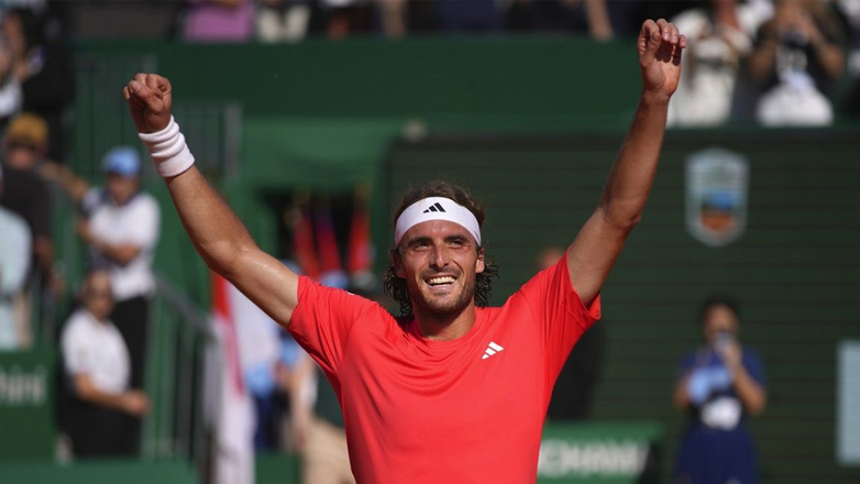 Barcelona Open: Στα ημιτελικά ο Τσιτσιπάς μετά από νίκη-θρίλερ (2-1) επί του Ακόστα