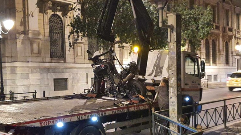 Σοβαρός τραυματισμός μοτοσικλετιστή σε τροχαίο στο κέντρο της Αθήνας