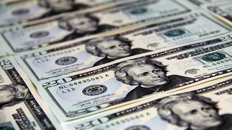 Σύμη: Βρέθηκαν πλαστά δολάρια σε κουτί στη θάλασσα