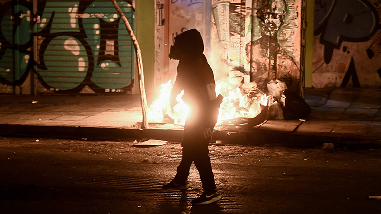 Ένταση και μολότοφ στα Εξάρχεια