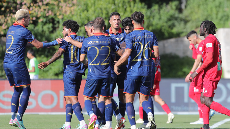 Super League 2: Αγκαλιά με την άνοδο η Καλλιθέα, 4-0 την Ηλιούπολη