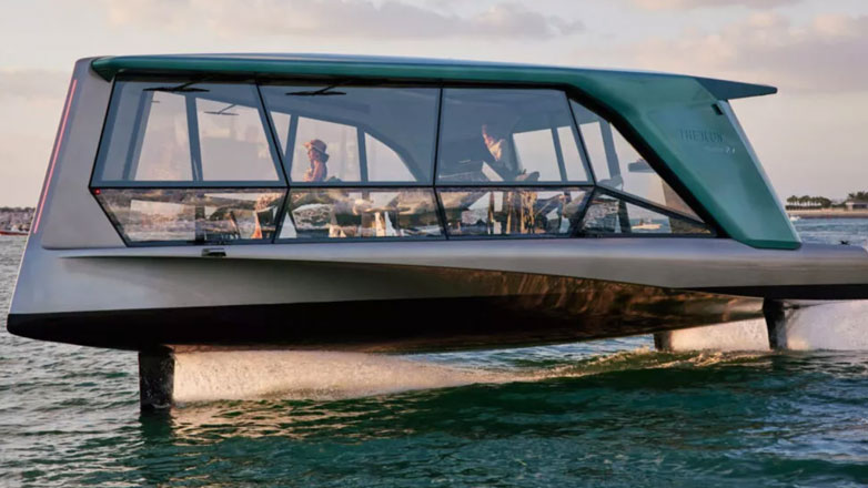 Μία BMW αποκλειστικά για το νερό – Σε δημοπρασία το ηλεκτρικό και άκρως φουτουριστικό γιοτ