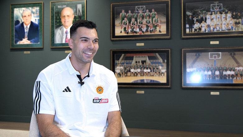 Κώστας Σλούκας στο PS Blog: «Συγκινητικό να τραγουδάνε οι φίλαθλοι του Παναθηναϊκού το όνομά μου»