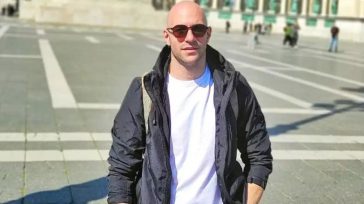 Η ευεξήγητη παραφωνία του υπάκουου εκδότη (;)