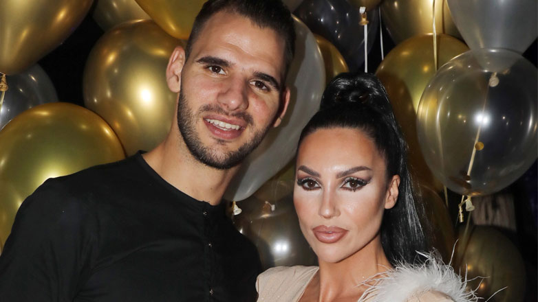 Ζέτα Θεοδωροπούλου: Απαντά στην κάμερα για τις φήμες χωρισμού από τον Παναγιώτη Ταχτσίδη