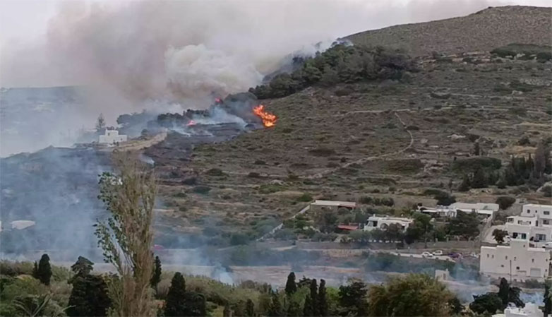 Συνελήφθησαν τρία άτομα για την χθεσινή πυρκαγιά στην Πάρο