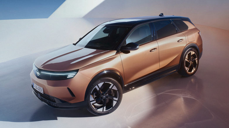 Opel: Οι πρώτες φωτογραφίες από το εντυπωσιακό Grandland SUV