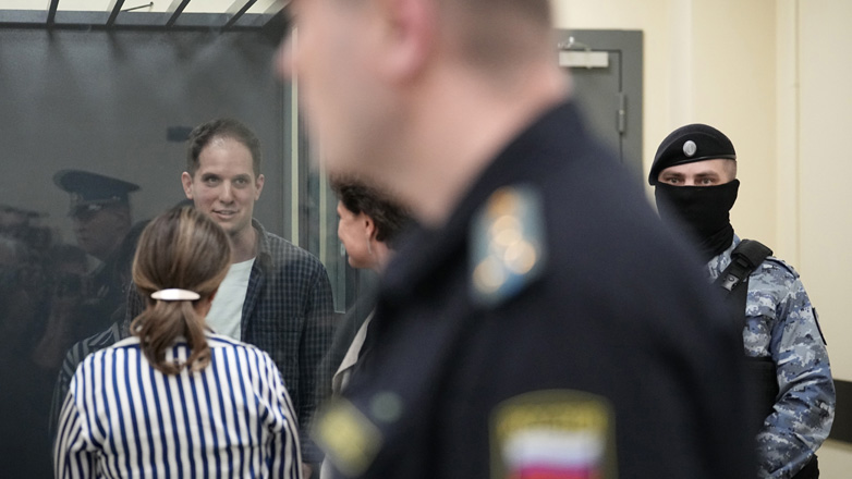 Ρωσία: Δικαστήριο απέρριψε μια ακόμη έφεση του κρατούμενου Αμερικανού δημοσιογράφου Έβαν Γκέρσκοβιτς