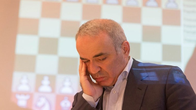 Ρωσία: Ένταλμα σύλληψης για τον σκακιστή Γκάρι Κασπάροφ