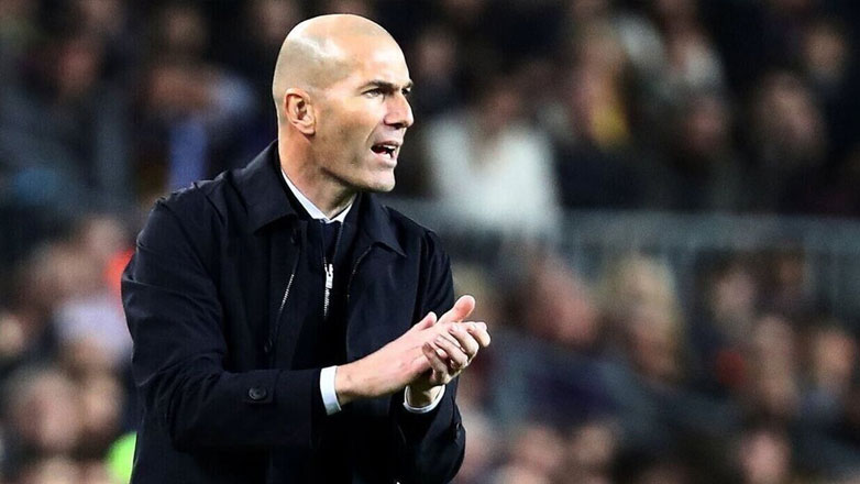 Σαχά: «Μόνο ο Ζιντάν μπορεί να βοηθήσει τη Μάντσεστερ Γιουνάιτεντ»