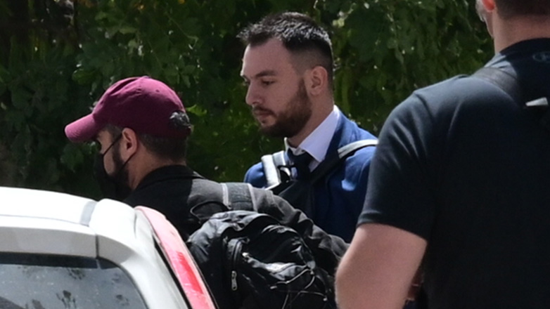 Στον ανακριτή ο Κωνσταντίνος Φλώρος για την απολογία του