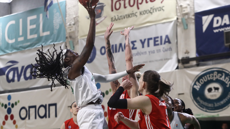 Mπάσκετ γυναικών: Ισοφάρισε σε 2-2 τη σειρά των τελικών ο Παναθηναϊκός, 60-50 τον Ολυμπιακό