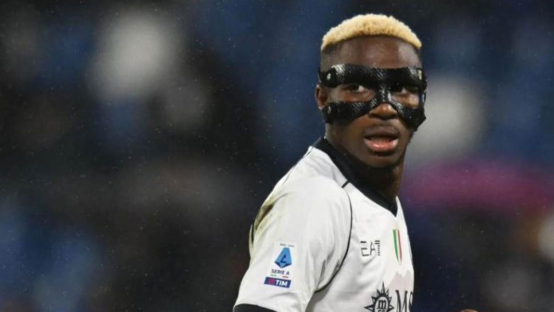 Η Παρί Σεν Ζερμέν έχει συμφωνήσει και περιμένει τον Όσιμεν