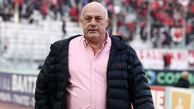 Βόλος: «Τι δουλειά είχε ο Καρυπίδης να τηλεφωνήσει σε ποδοσφαιριστή μας;»