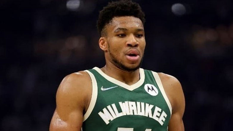 NBA: Χωρίς τον Αντετοκούνμπο οι Μπακς και στο τρίτο ματς με τους Πέισερς