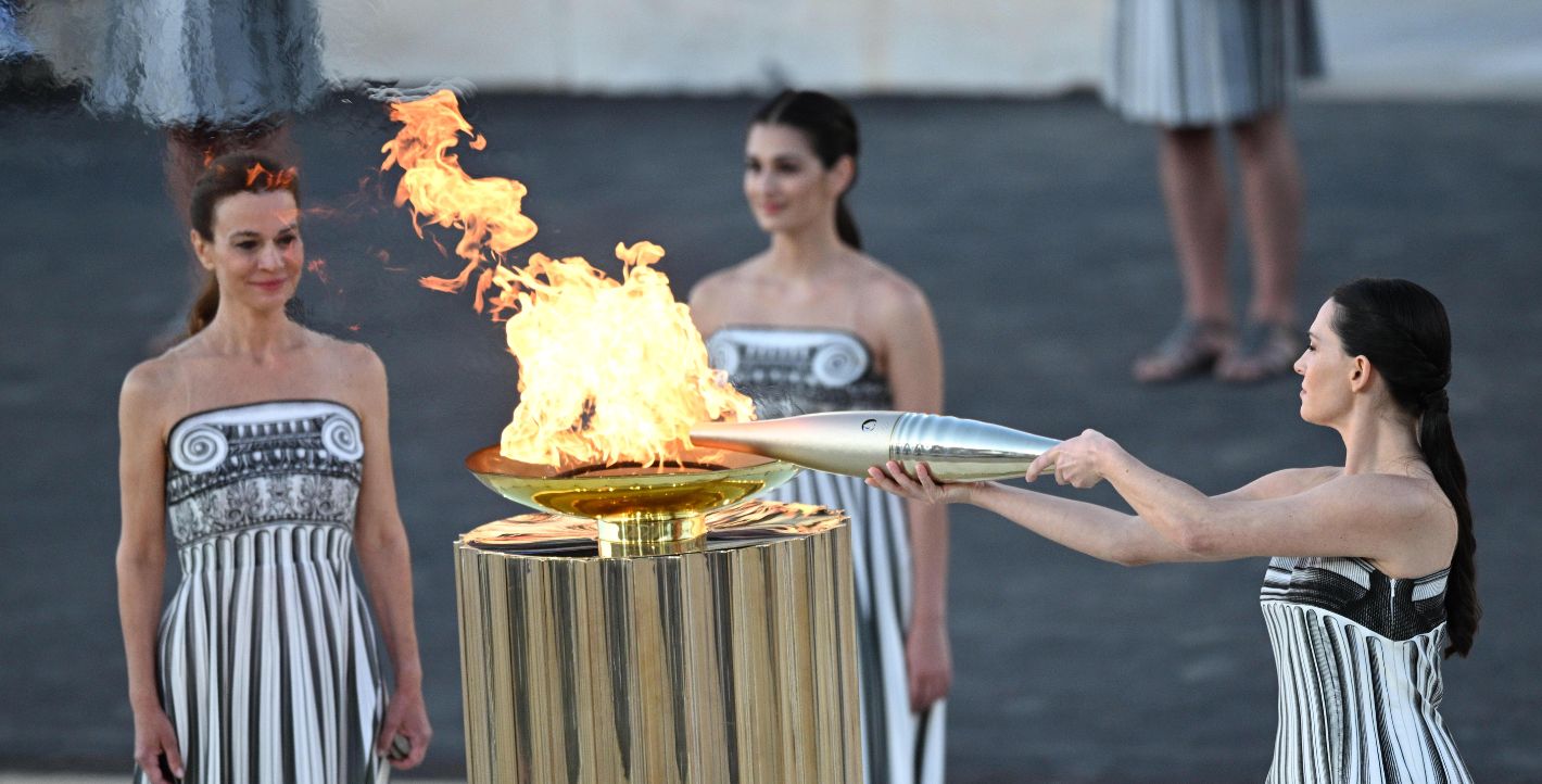 Στον δρόμο για το Παρίσι η Ολυμπιακή Φλόγα
