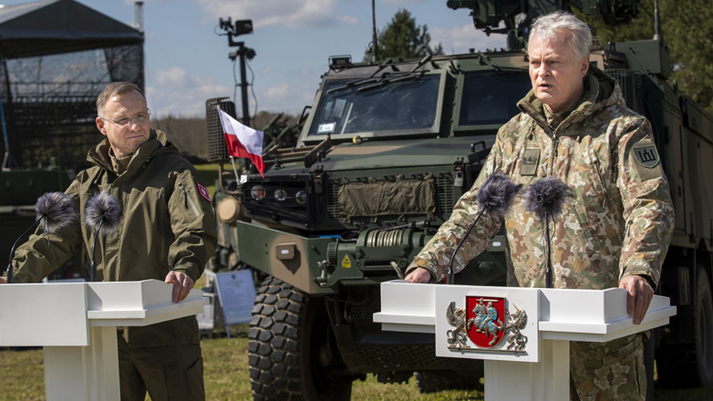 Η Λιθουανία υποστηρίζει την ιδέα να αναπτυχθούν πυρηνικά όπλα στην Πολωνία