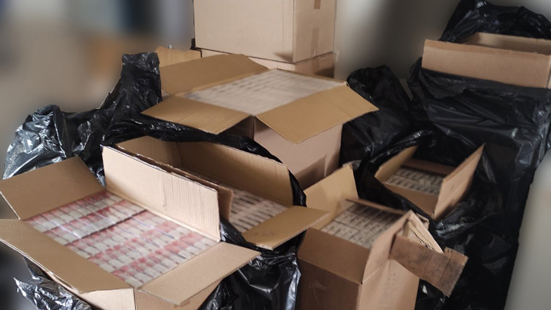 Δύο συλλήψεις για λαθραία καπνικά προϊόντα στη Νίκαια