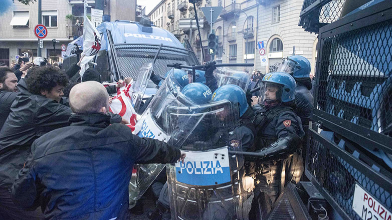 Συνεδρίαση Υπουργών Περιβάλλοντος G7: Συγκρούσεις της αστυνομίας με διαδηλωτές στο Τορίνο
