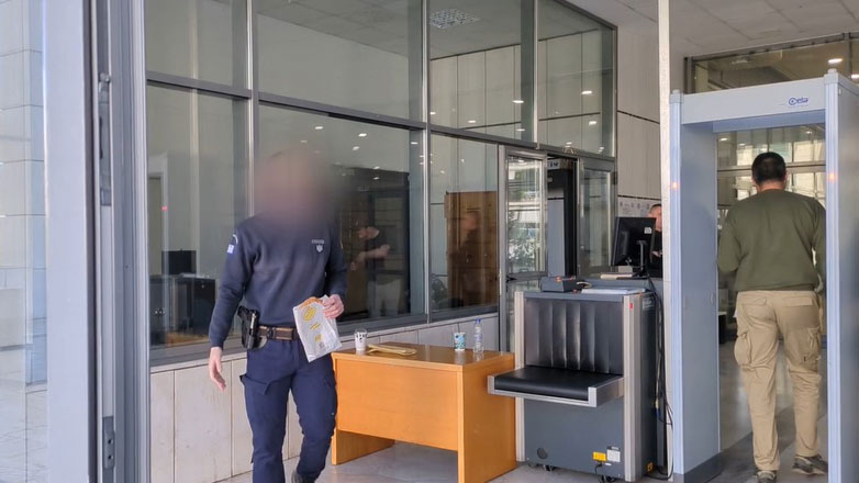 Ένταση στη δίκη για το Μάτι: Αστυνομικός πήγε να συλλάβει φωτορεπόρτερ