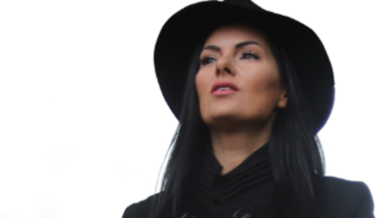 Η Sunny Μπαλτζή γιορτάζει 30 χρόνια στο τραγούδι στην Τεχνόπολη