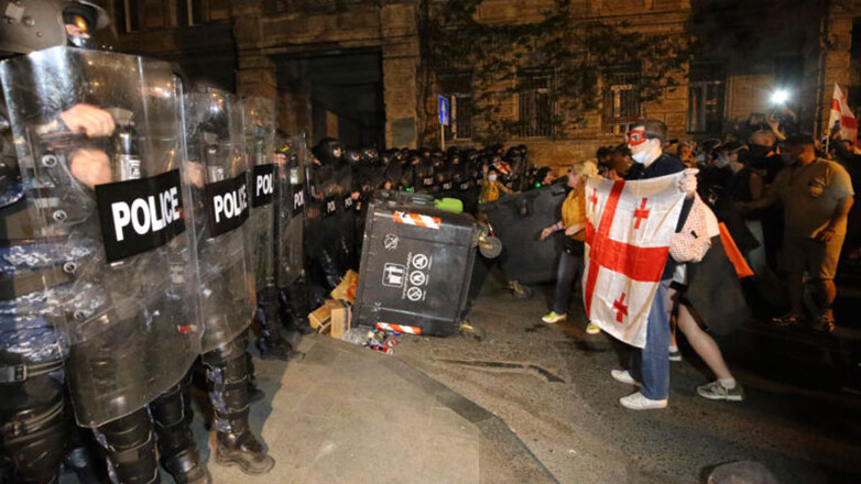 Γεωργία: Η αστυνομία κάνει χρήση δακρυγόνων και σφαιρών από καουτσούκ εναντίον διαδηλωτών