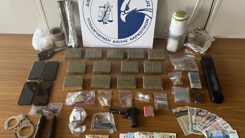 Συνελήφθησαν τρία άτομα για διακίνηση ναρκωτικών στην Αττική