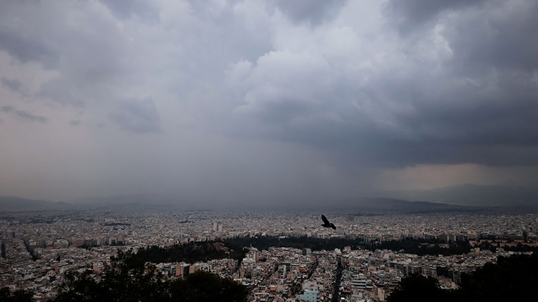 Καιρός: Τοπικές βροχές και καταιγίδες σήμερα – Η πρόγνωση για το Πάσχα
