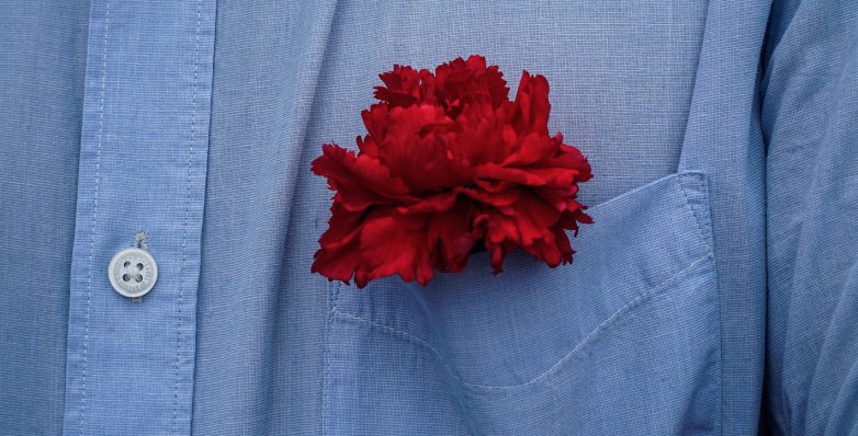 «Είδατε τα παράθυρα της γειτονιάς ν’ ανοίγουνε στο μέλλον…»