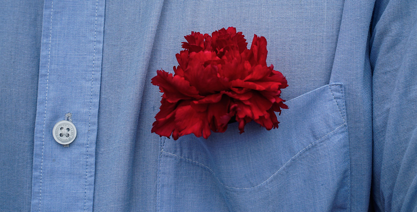 «Είδατε τα παράθυρα της γειτονιάς ν’ ανοίγουνε στο μέλλον…»